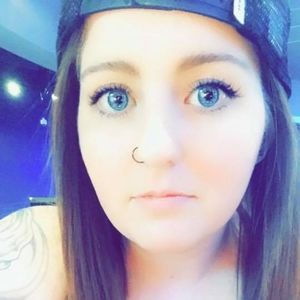 Meet your Posher, Mackenzie